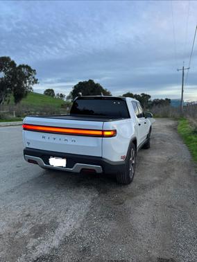 2023 Rivian R1T Adventure Dual-Motor Max Package