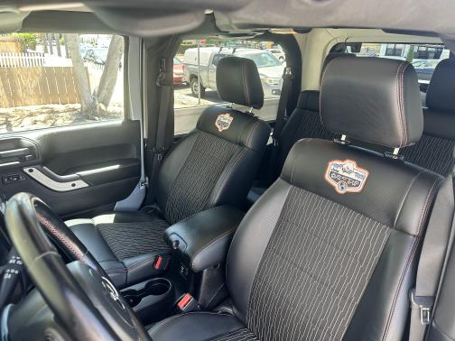 2012 Jeep Wrangler Sahara