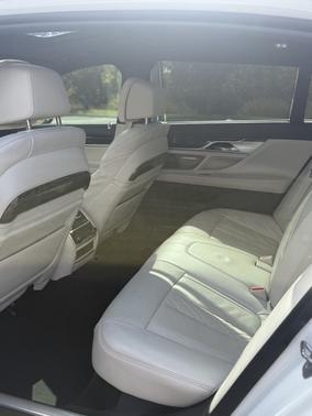 2020 BMW 750 i xDrive