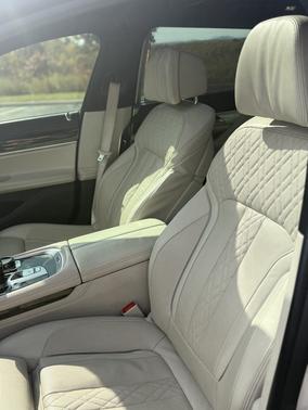 2020 BMW 750 i xDrive
