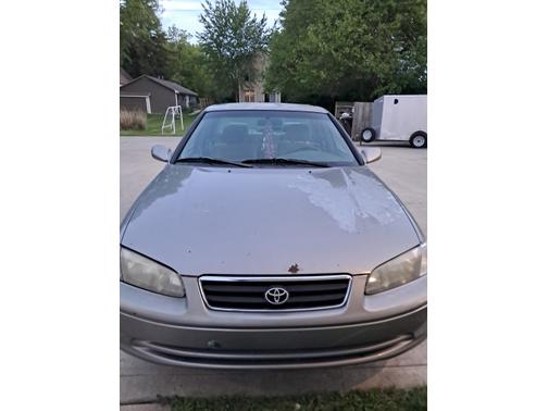 Silver 2001 Toyota Camry LE