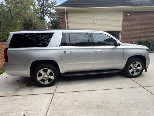 2019 Chevrolet Suburban LT