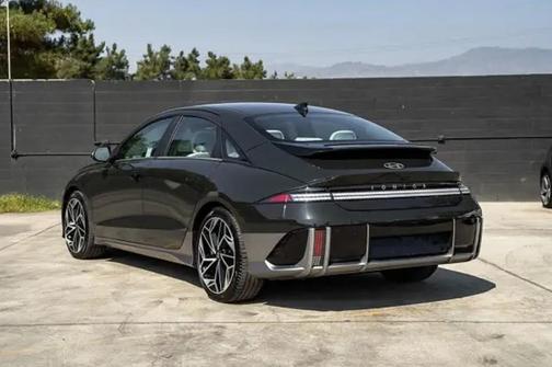 2023 Hyundai IONIQ 6 SEL