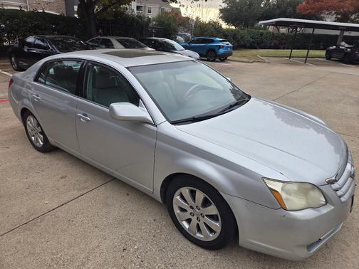 2005 Toyota Avalon Limited