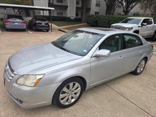 2005 Toyota Avalon Limited
