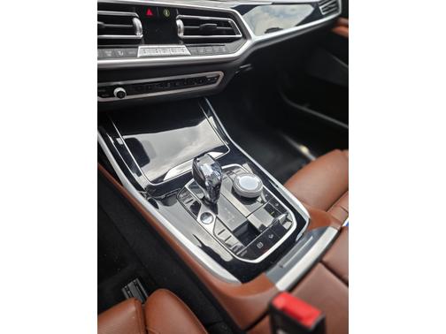 Blue 2022 BMW X7 xDrive40i