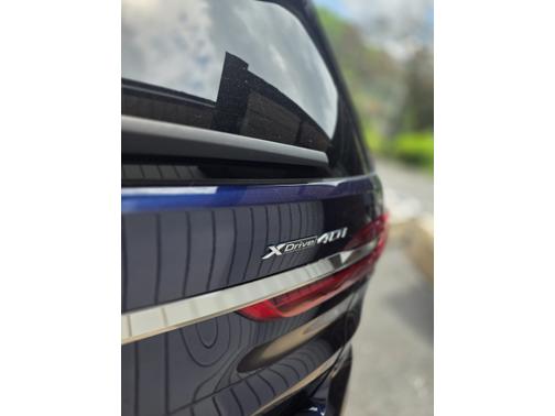 Blue 2022 BMW X7 xDrive40i