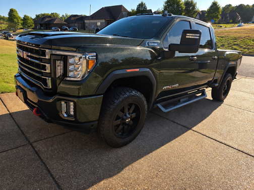 Green 2022 GMC Sierra 2500 AT4