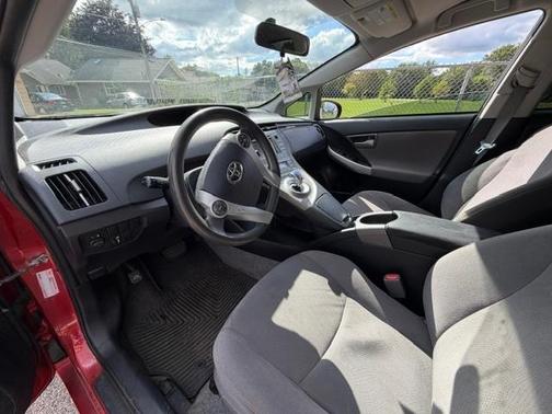 Red 2014 Toyota Prius Two