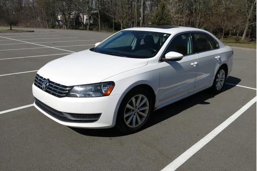 2012 Volkswagen Passat 2.5 SEL