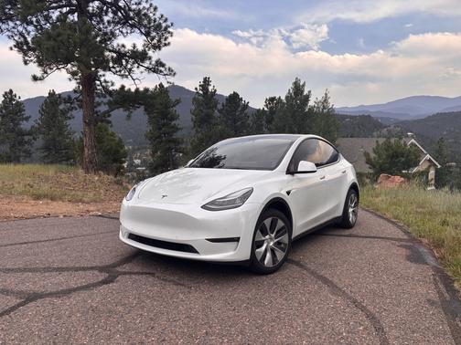 White 2022 Tesla Model Y Long Range