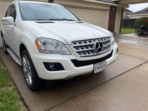 White 2011 Mercedes-Benz M-Class ML 350