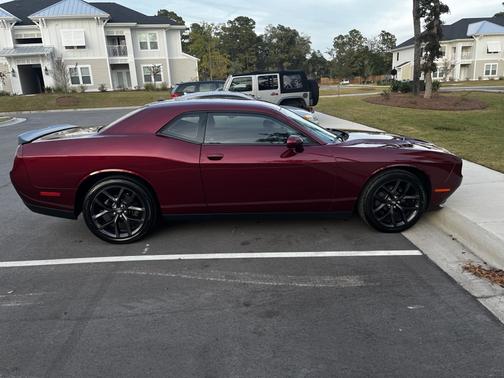 2020 Dodge Challenger SXT