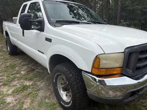 2000 Ford F-250 XL SuperCab Super Duty