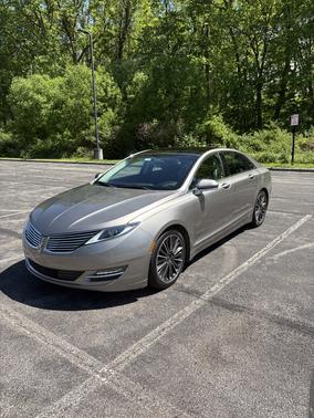 Gray 2016 Lincoln MKZ Base