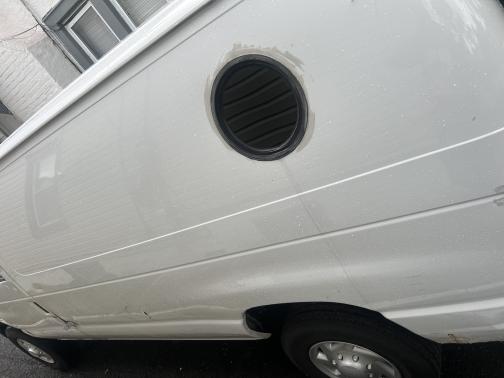 2010 Ford E150 Cargo