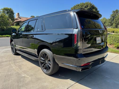 2021 Cadillac Escalade ESV Sport Platinum
