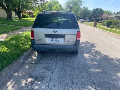 2005 Ford Explorer XLS