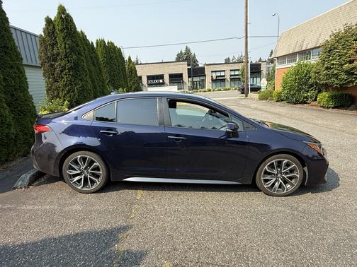 Blue 2022 Toyota Corolla SE