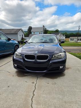 Blue 2010 BMW 328 i xDrive