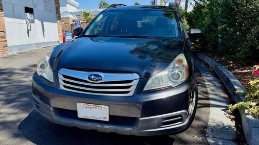 Gray 2012 Subaru Outback 2.5i