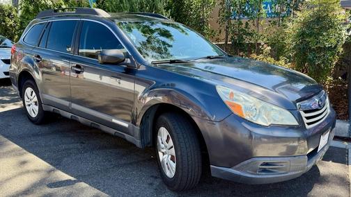 Gray 2012 Subaru Outback 2.5i
