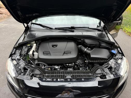 Black 2017 Volvo S60 T5 Dynamic
