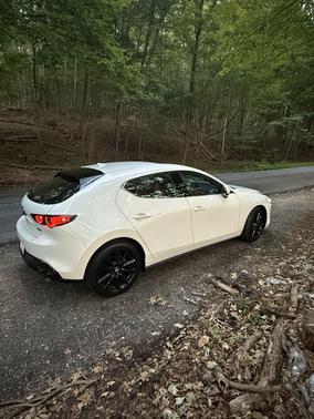 2023 Mazda Mazda3 2.5 S Premium