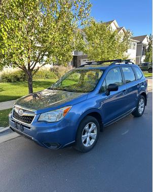 Blue 2015 Subaru Forester 2.5i