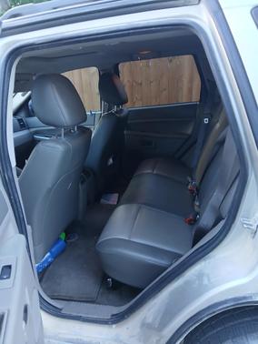 Beige 2008 Jeep Grand Cherokee Laredo