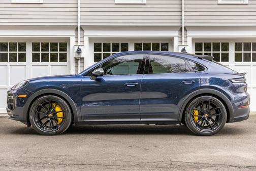 2025 Porsche Cayenne Cayenne Turbo GT