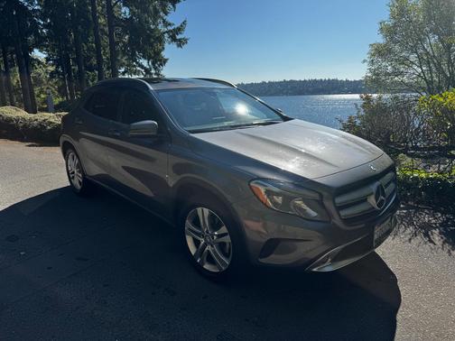 Gray 2015 Mercedes-Benz GLA-Class GLA 250 4MATIC