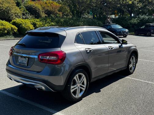 Gray 2015 Mercedes-Benz GLA-Class GLA 250 4MATIC