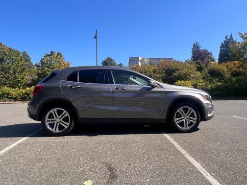 Gray 2015 Mercedes-Benz GLA-Class GLA 250 4MATIC