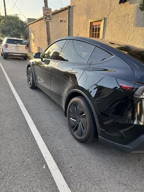 2026 Tesla Model Y Long Range AWD