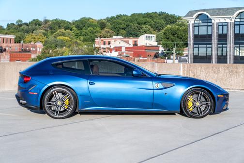 2014 Ferrari FF Base