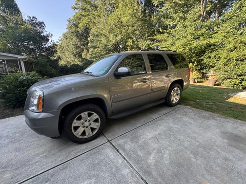 Gray 2007 GMC Yukon SLT