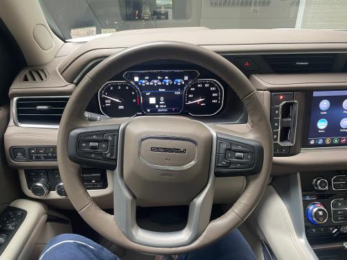 Photo 4 of 20 of 2021 GMC Yukon XL Denali