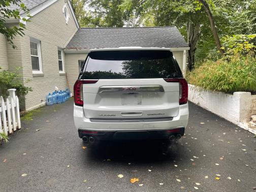 Photo 2 of 20 of 2021 GMC Yukon XL Denali