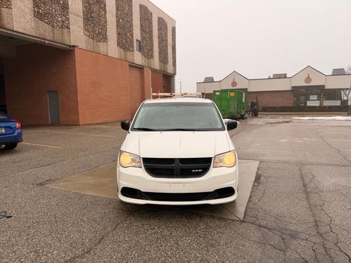 White 2013 RAM Cargo Tradesman
