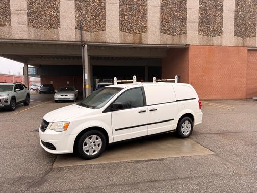White 2013 RAM Cargo Tradesman
