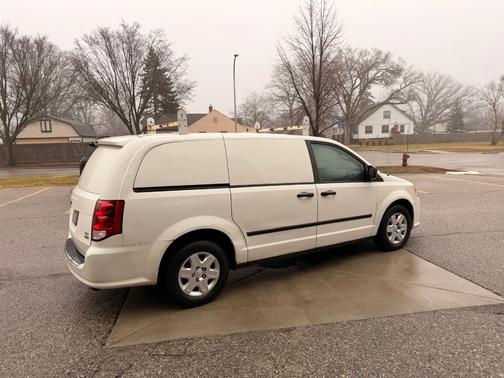 White 2013 RAM Cargo Tradesman