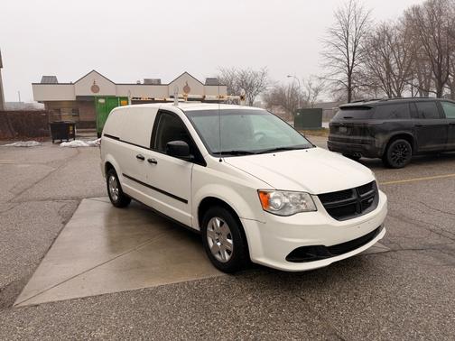 White 2013 RAM Cargo Tradesman