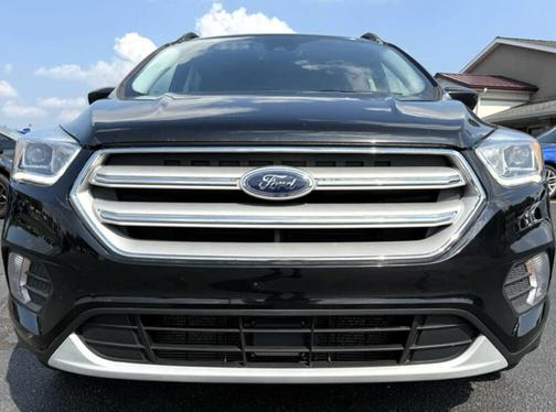 Black 2019 Ford Escape SEL