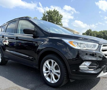 Black 2019 Ford Escape SEL