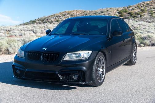 Black 2011 BMW 335 i