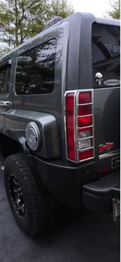 2010 Hummer H3 Base