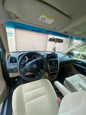 Silver 2014 Dodge Grand Caravan AVP/SE