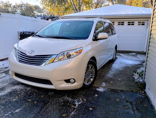 2015 Toyota Sienna XLE