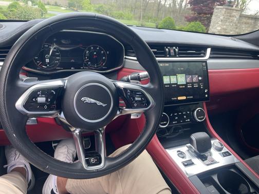 2022 Jaguar F-PACE SVR